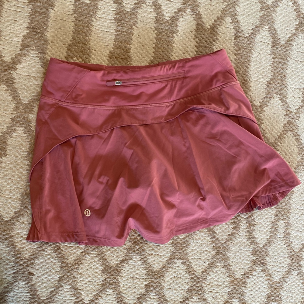 NWOT Lululemon court rival skirt cherry